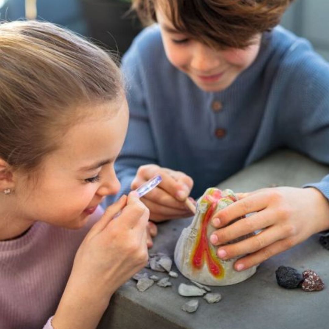 Ausgrabungs-Set Vulkangestein