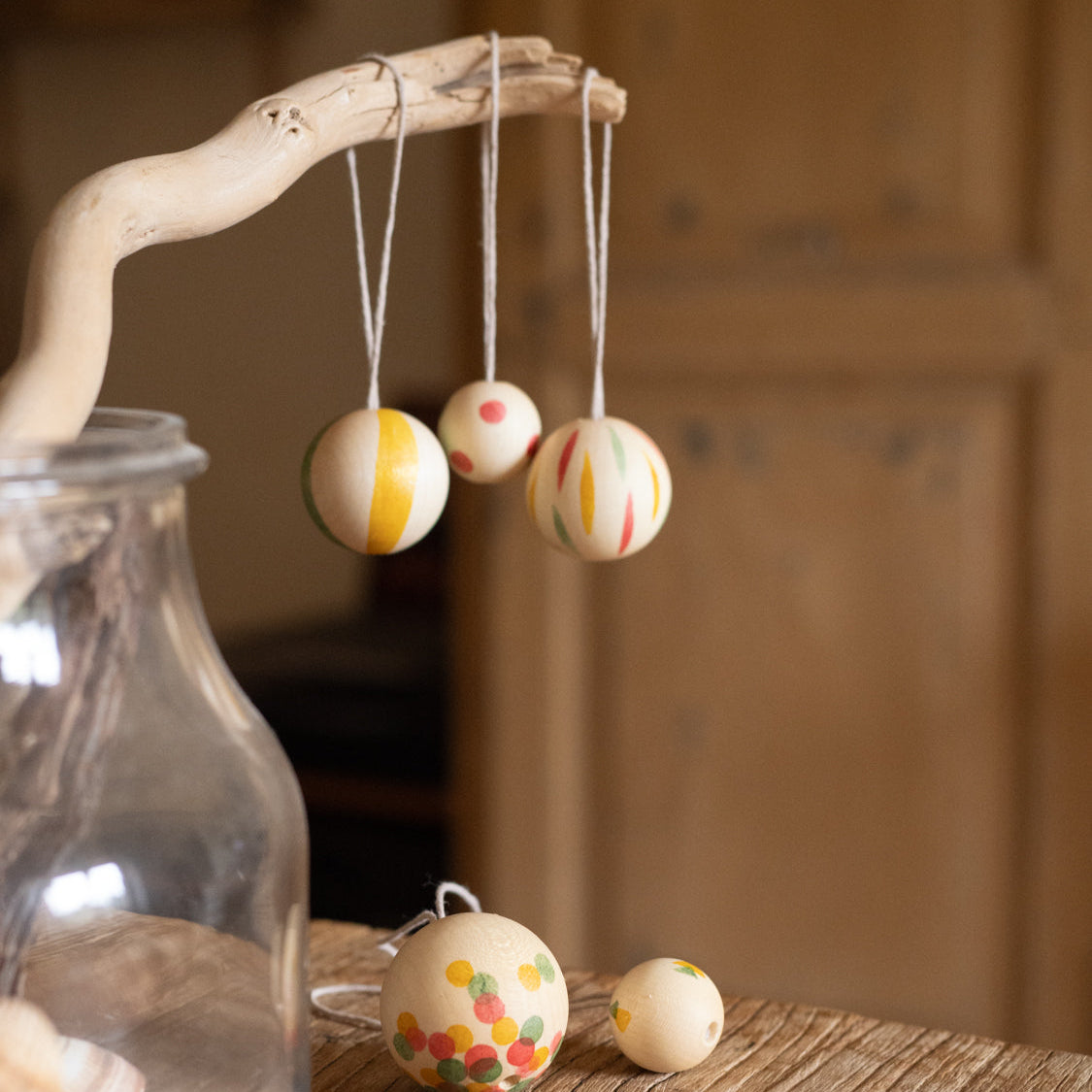 Wonder Balls No5 Grapat Ornaments