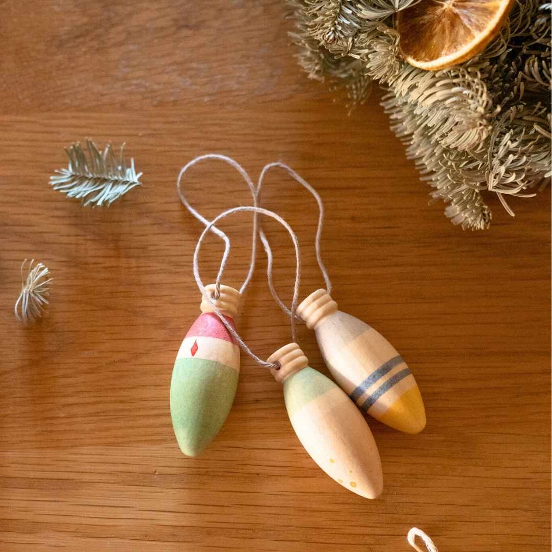 Winter Sparkles No6 Grapat Ornaments